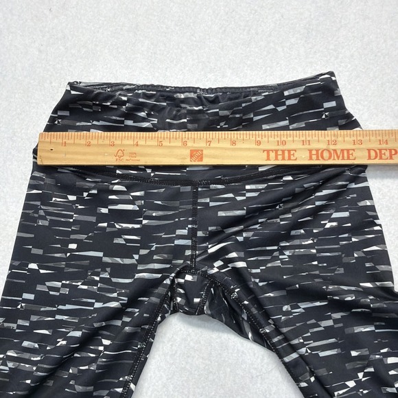 Women Reebok Black Gray Athletic Cropped Compression Leggings Size XS - Picture 6 of 11